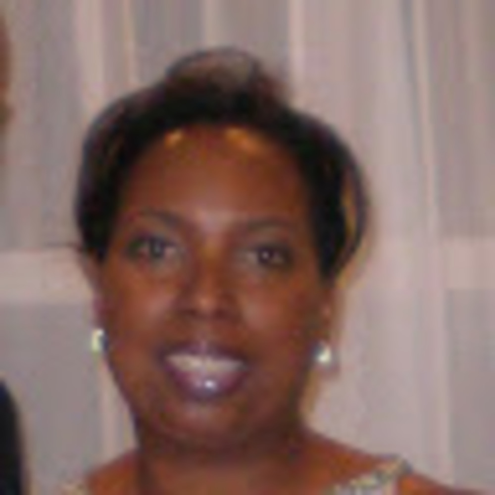 Meet your Posher, Lorraine